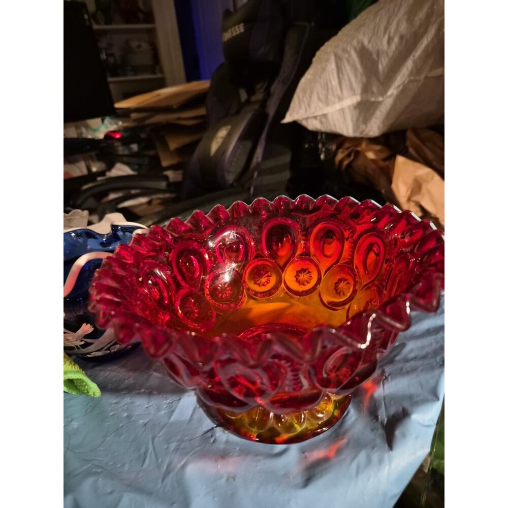LE Smith Moon and Stars Amberina Glass Red Orange Amber 7-1/4" Bowl